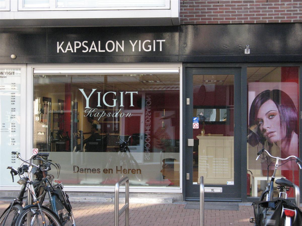 Winkelpand centrum Purmerend verhuurd aan kapper.