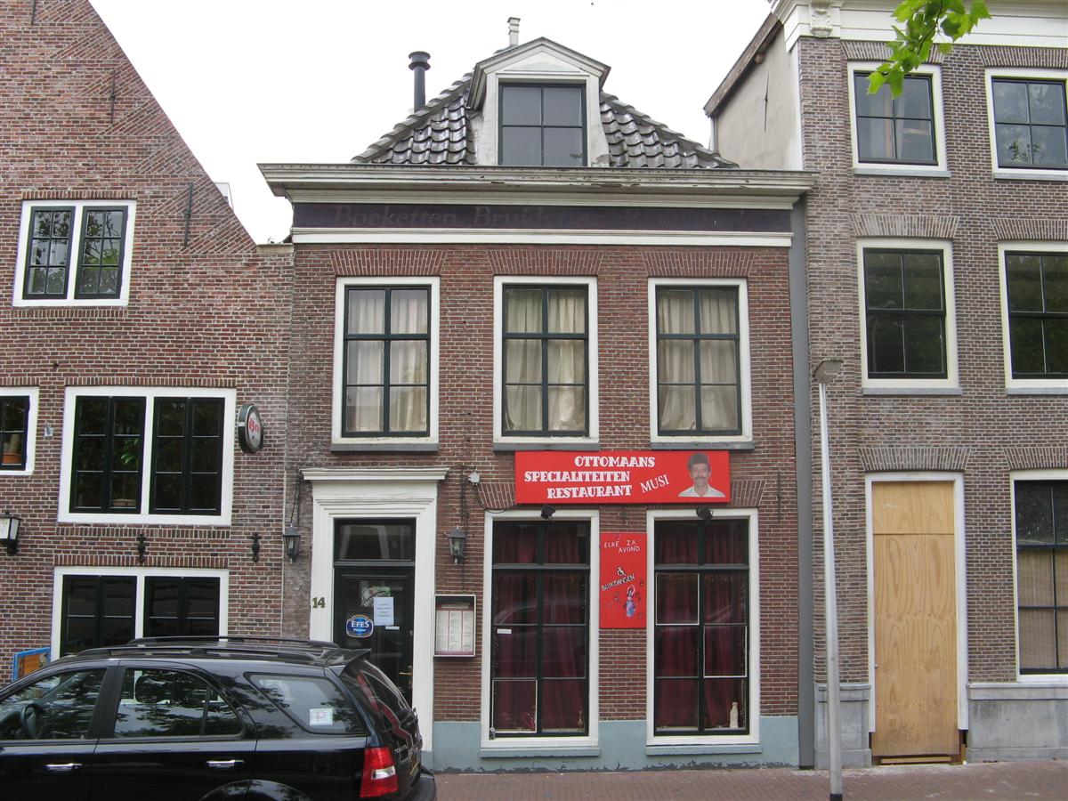 Weerwal 14 is verhuurd aan Calzonegigant van Waterland