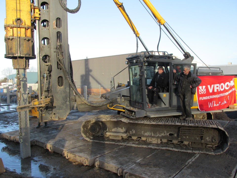 1e paal geslagen Garagepark Purmerend